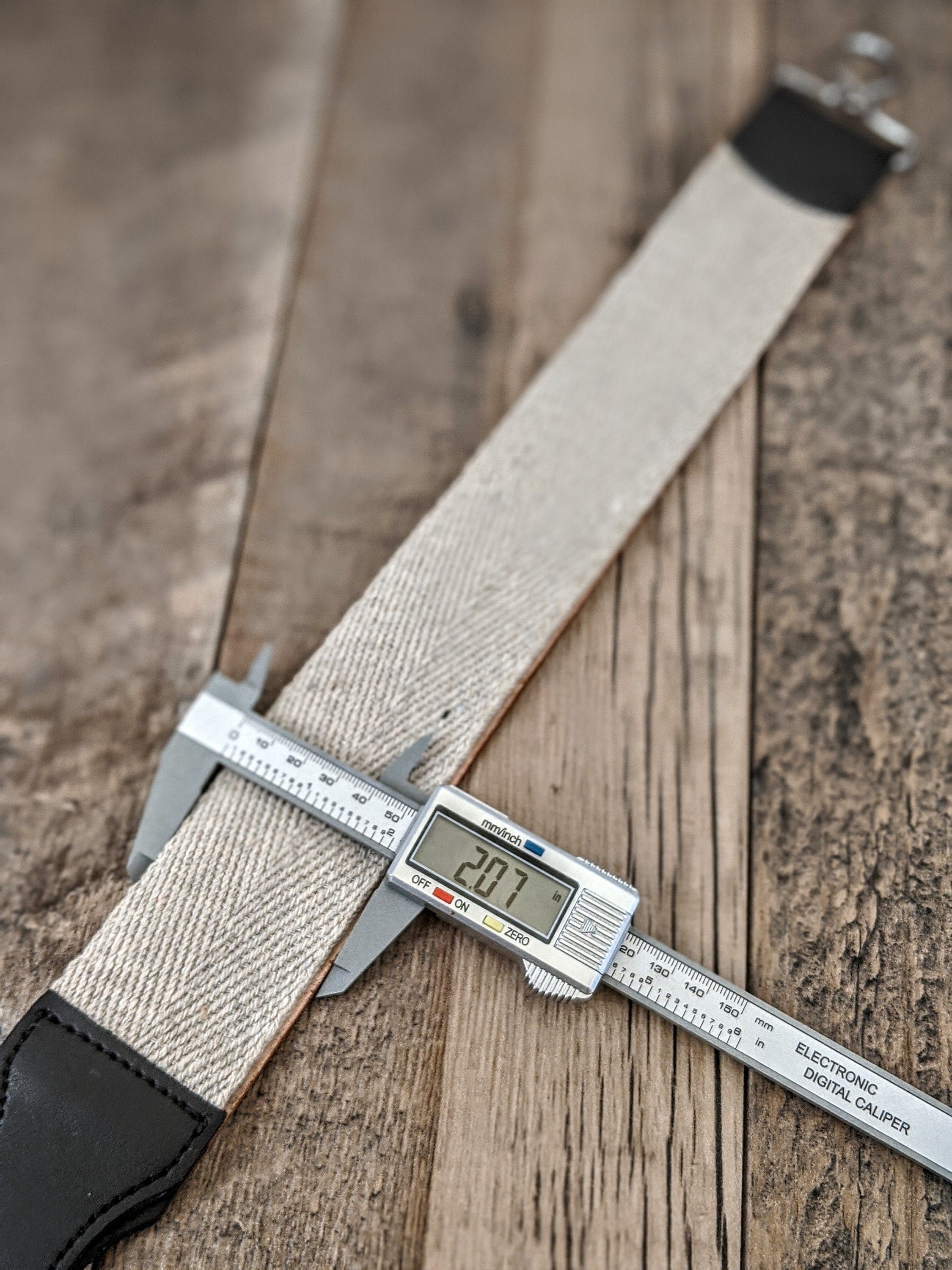 HTRS02 // STROP STRAIGHT RAZOR Sharpening // Heavy Duty // Thick Buffalo Hyde - HomeTown Knives