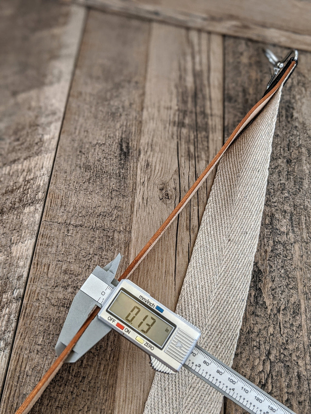 HTRS02 // STROP STRAIGHT RAZOR Sharpening // Heavy Duty // Thick Buffalo Hyde - HomeTown Knives