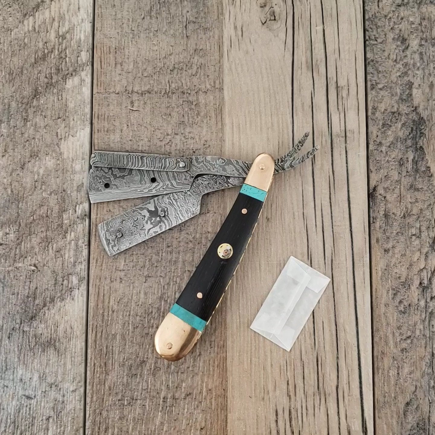 HTRR2 // Replaceable Blade Damascus Straight Razor // Close Shave // UNIQUE Handmade // Custom //  Turquoise + Wenge + Copper Scales - HomeTown Knives